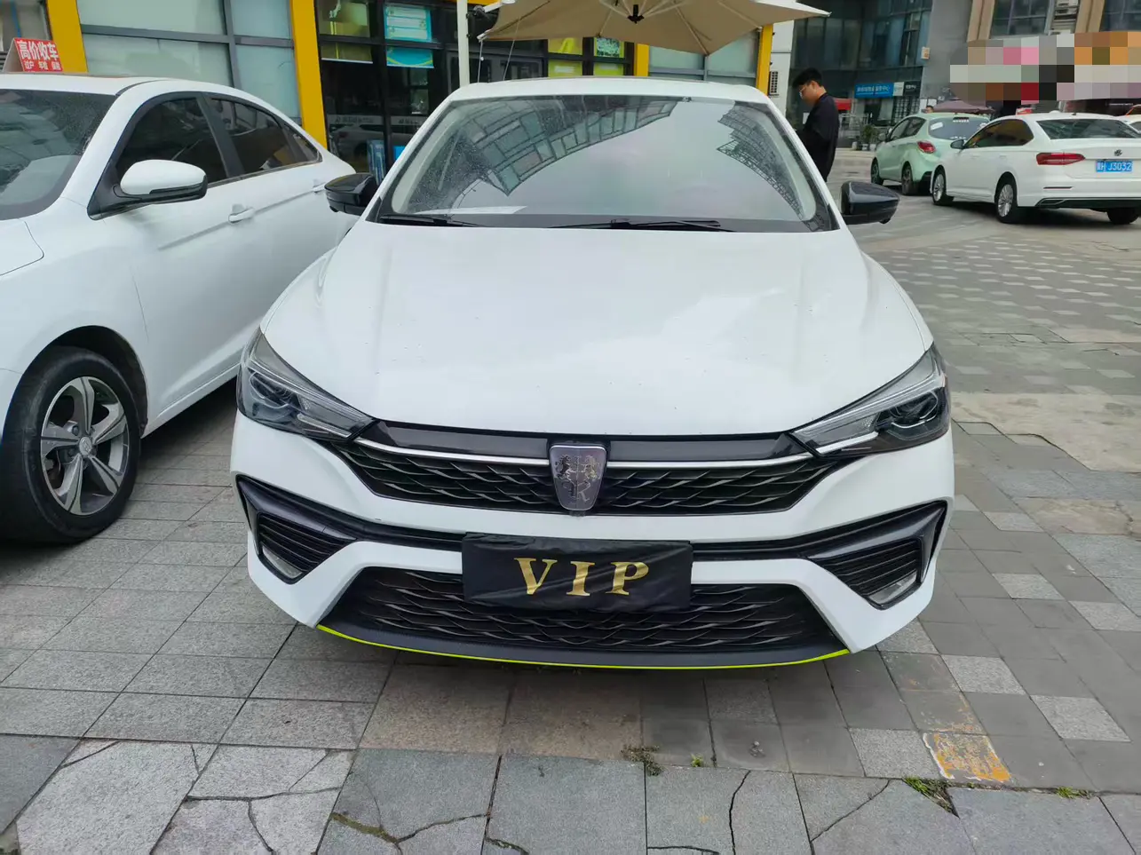 Roewe i5