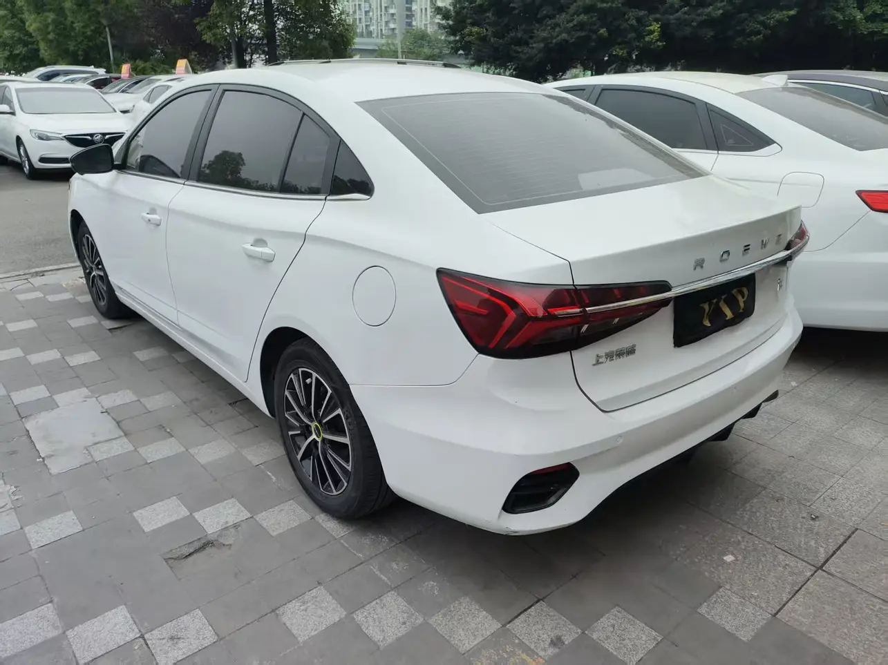 Roewe i5