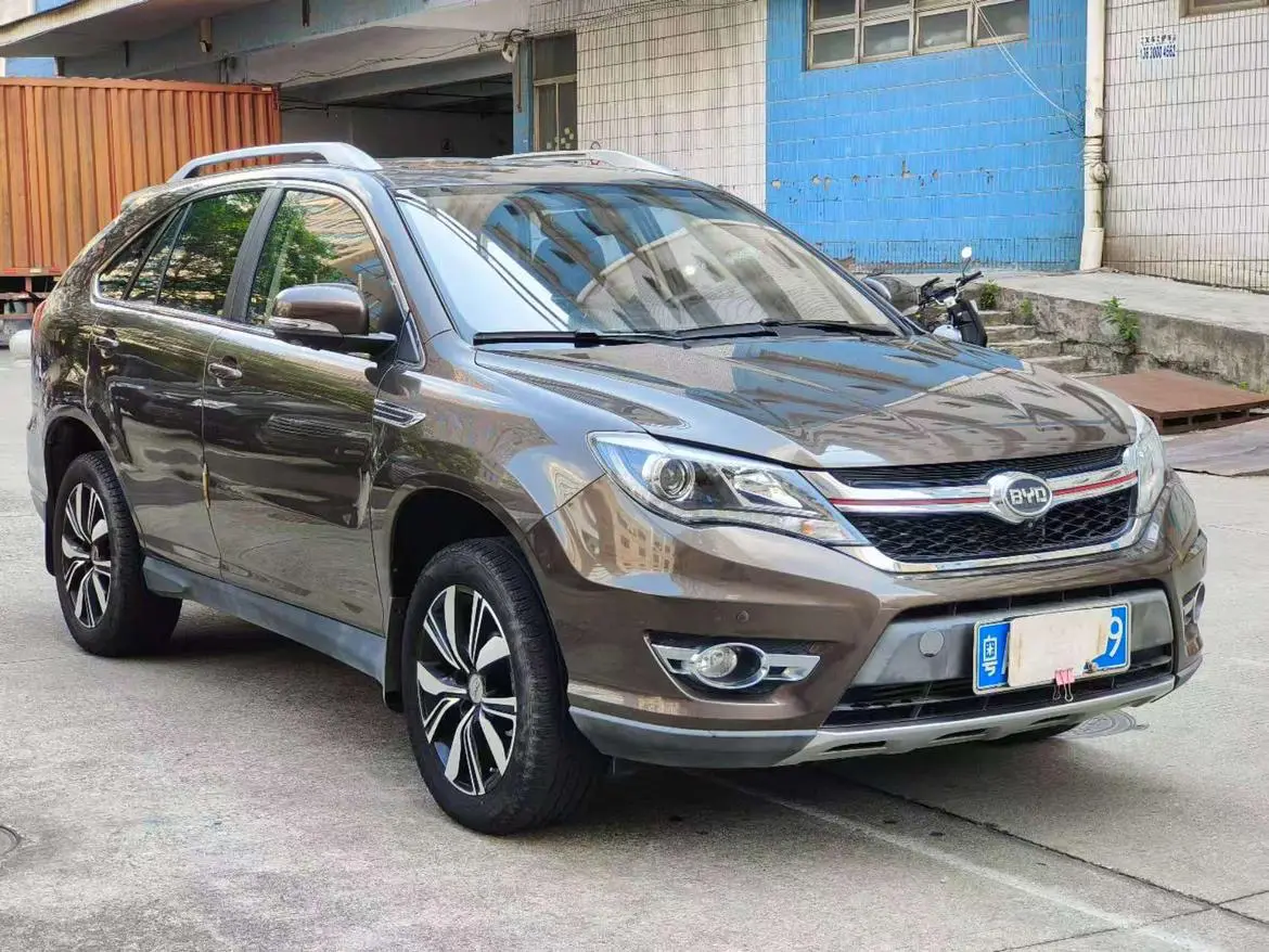 BYD S7