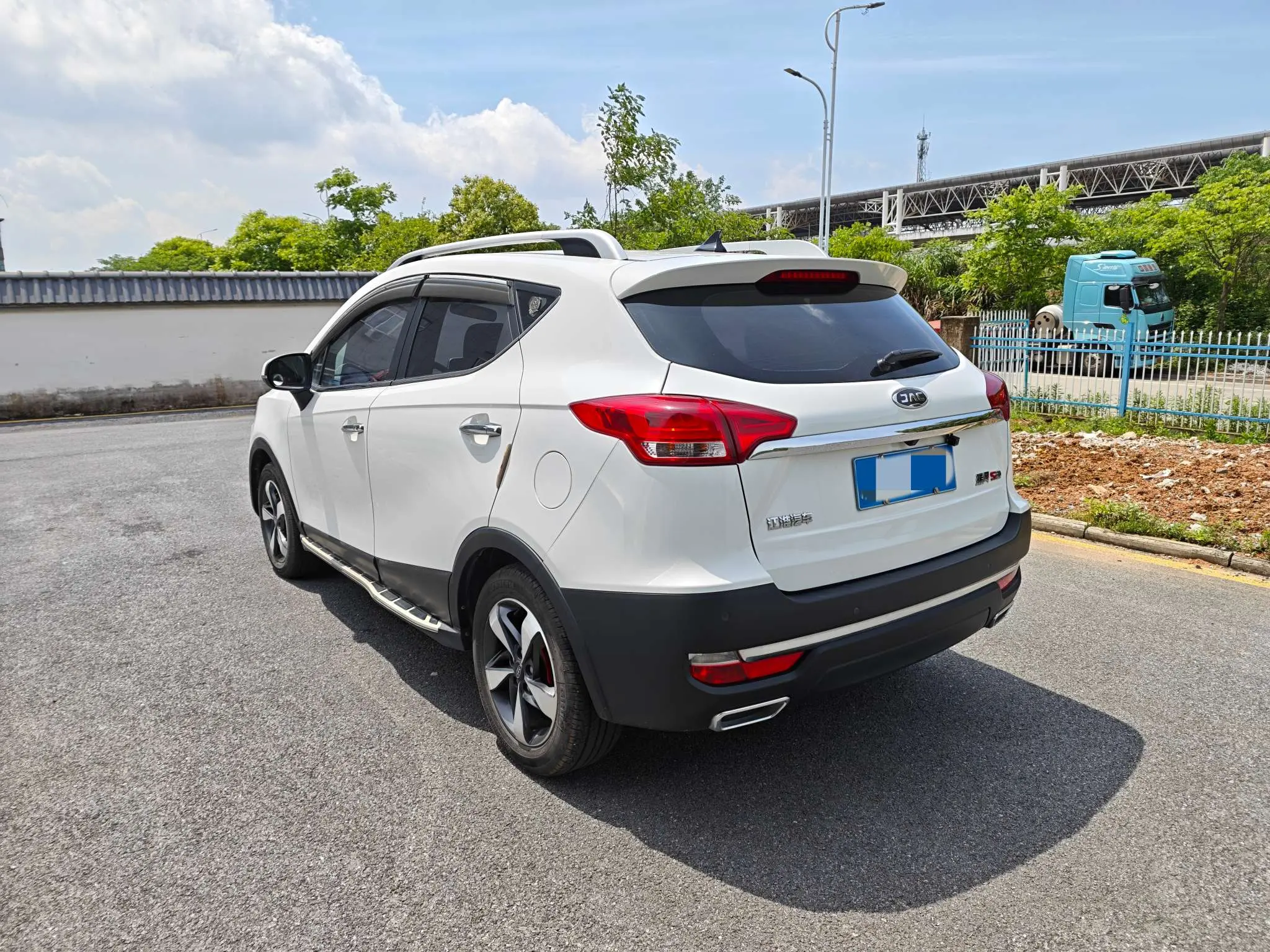 JAC Ruifeng S3