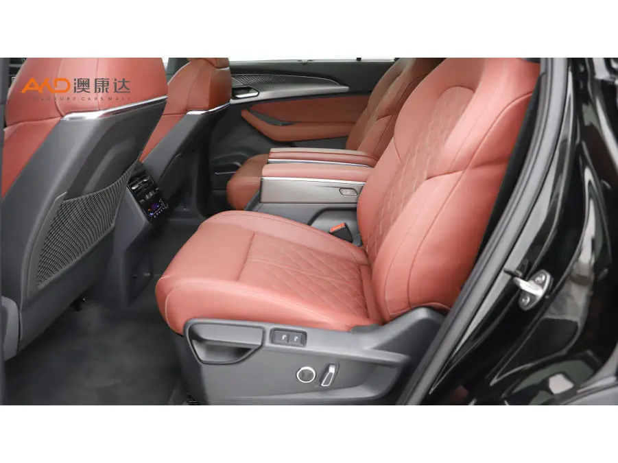 Audi Q6