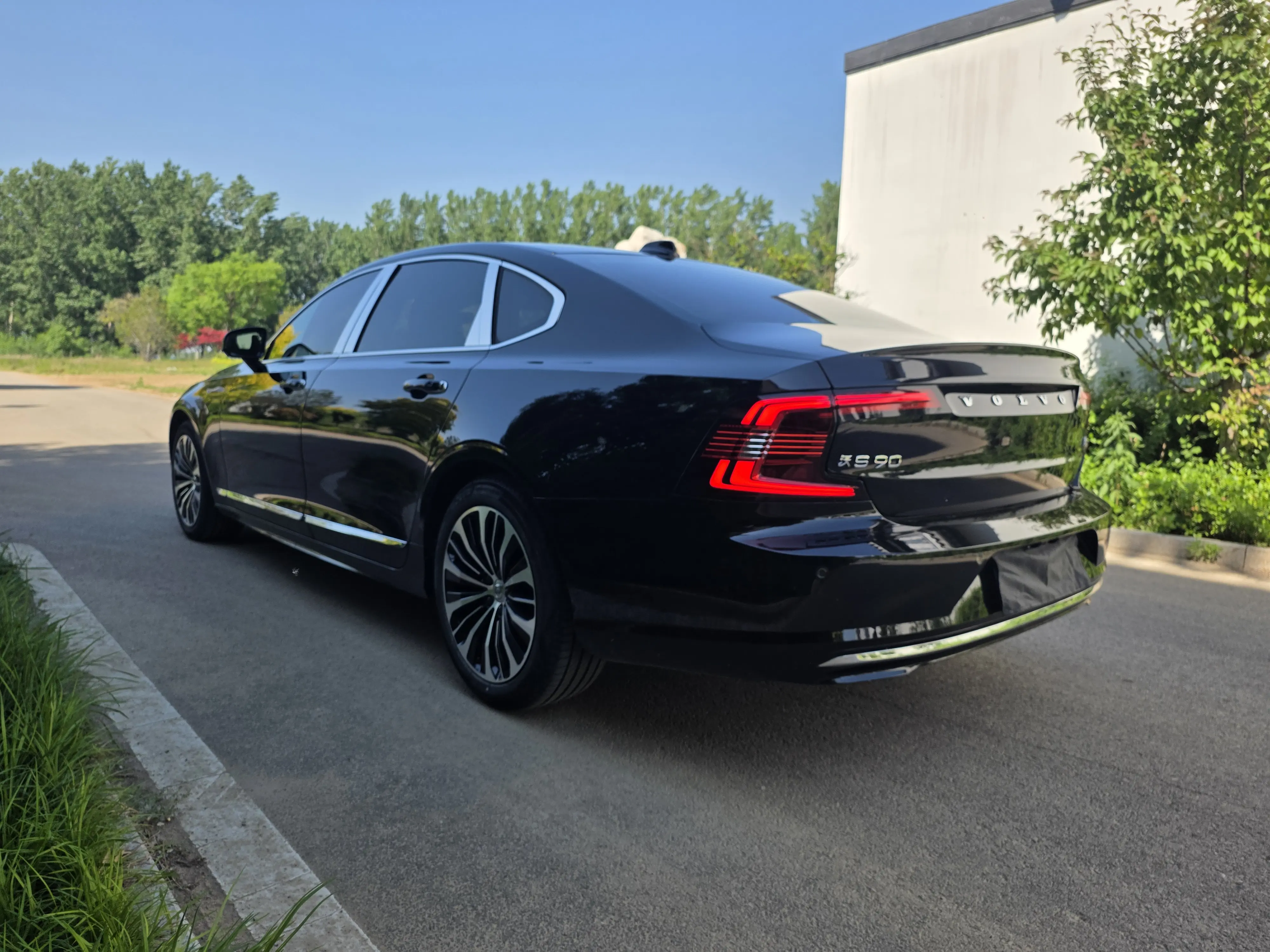 Volvo S90