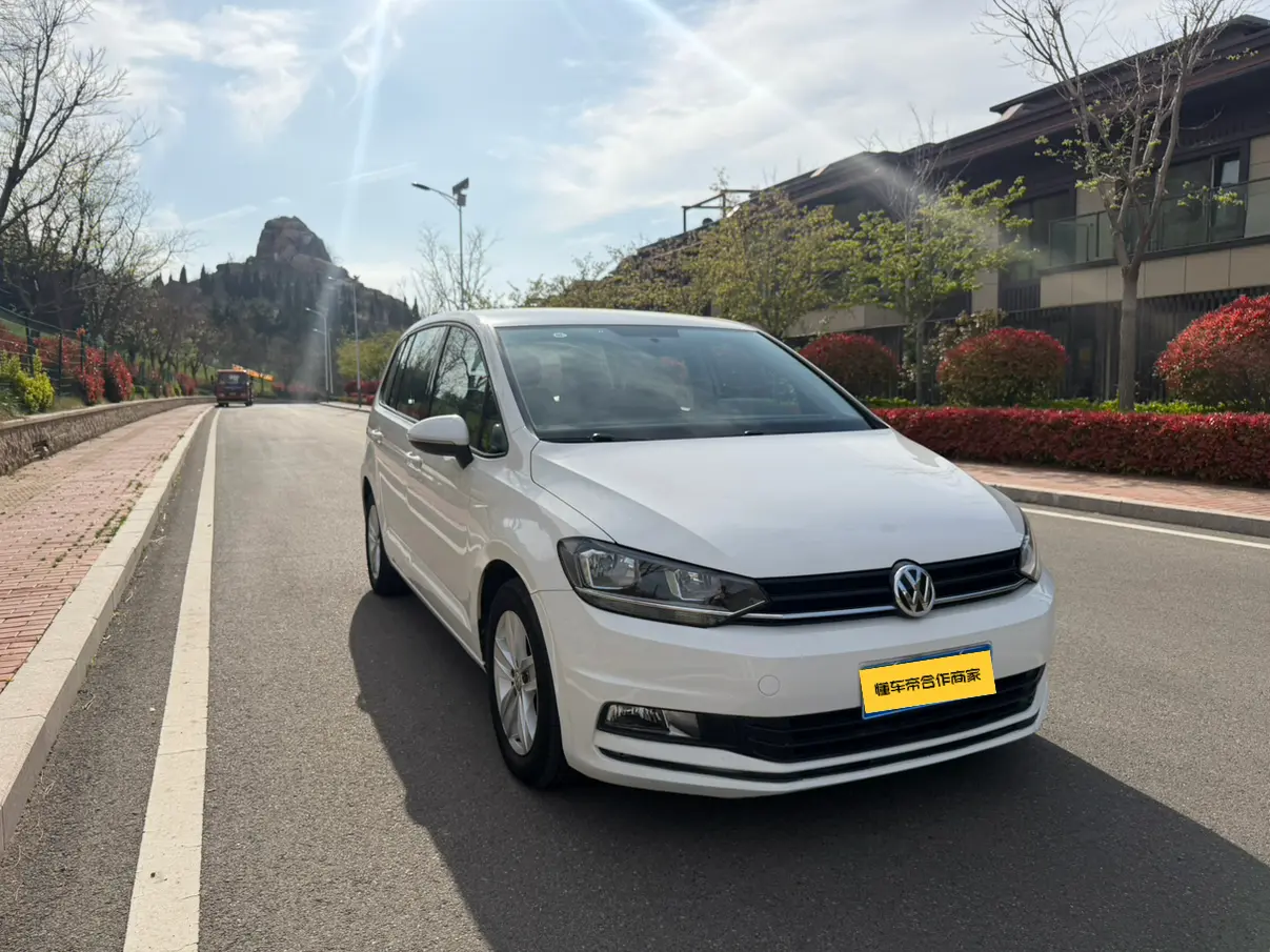 Volkswagen Touran L
