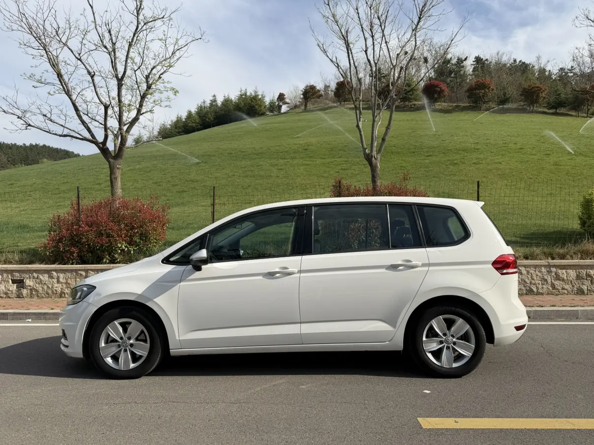 Volkswagen Touran L