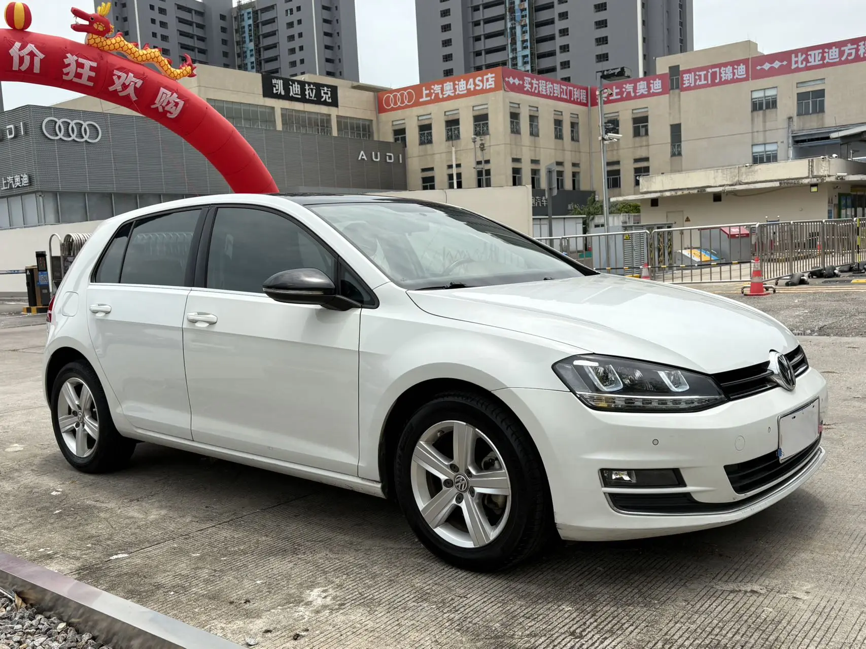 Volkswagen Golf