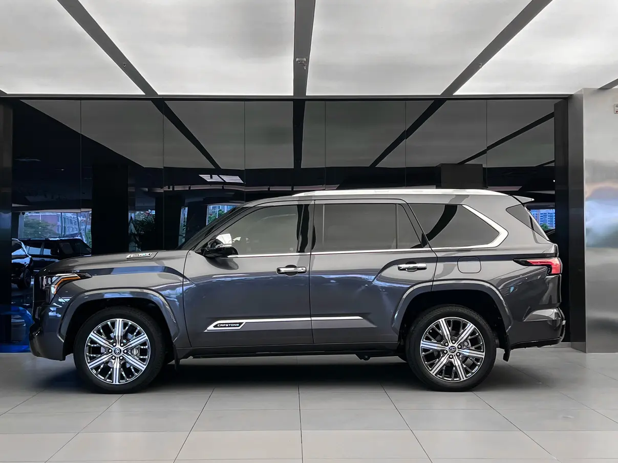 Toyota Sequoia