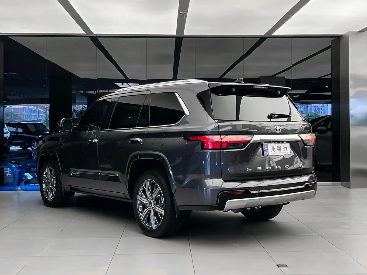 Toyota Sequoia