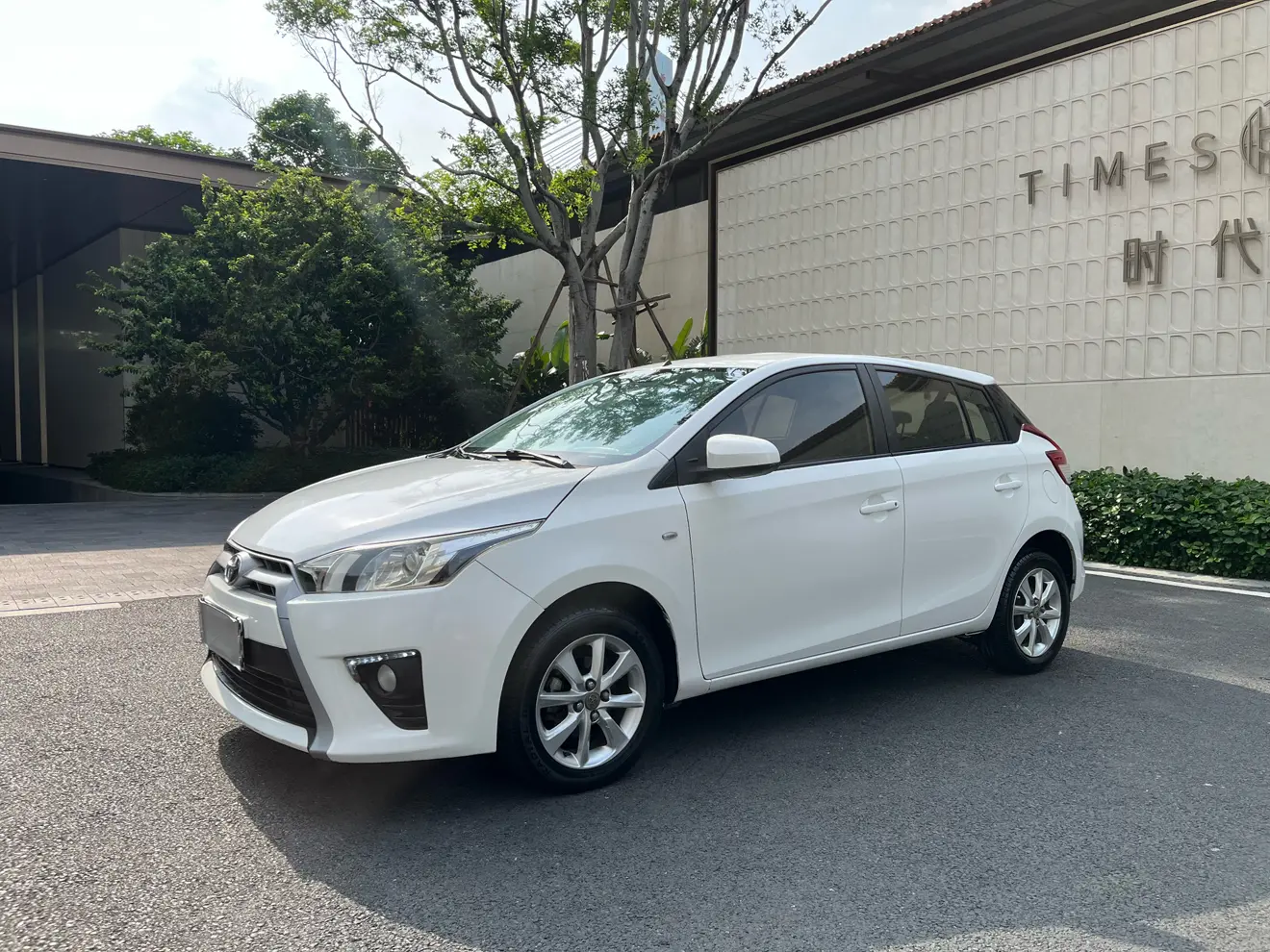 Toyota Yaris L