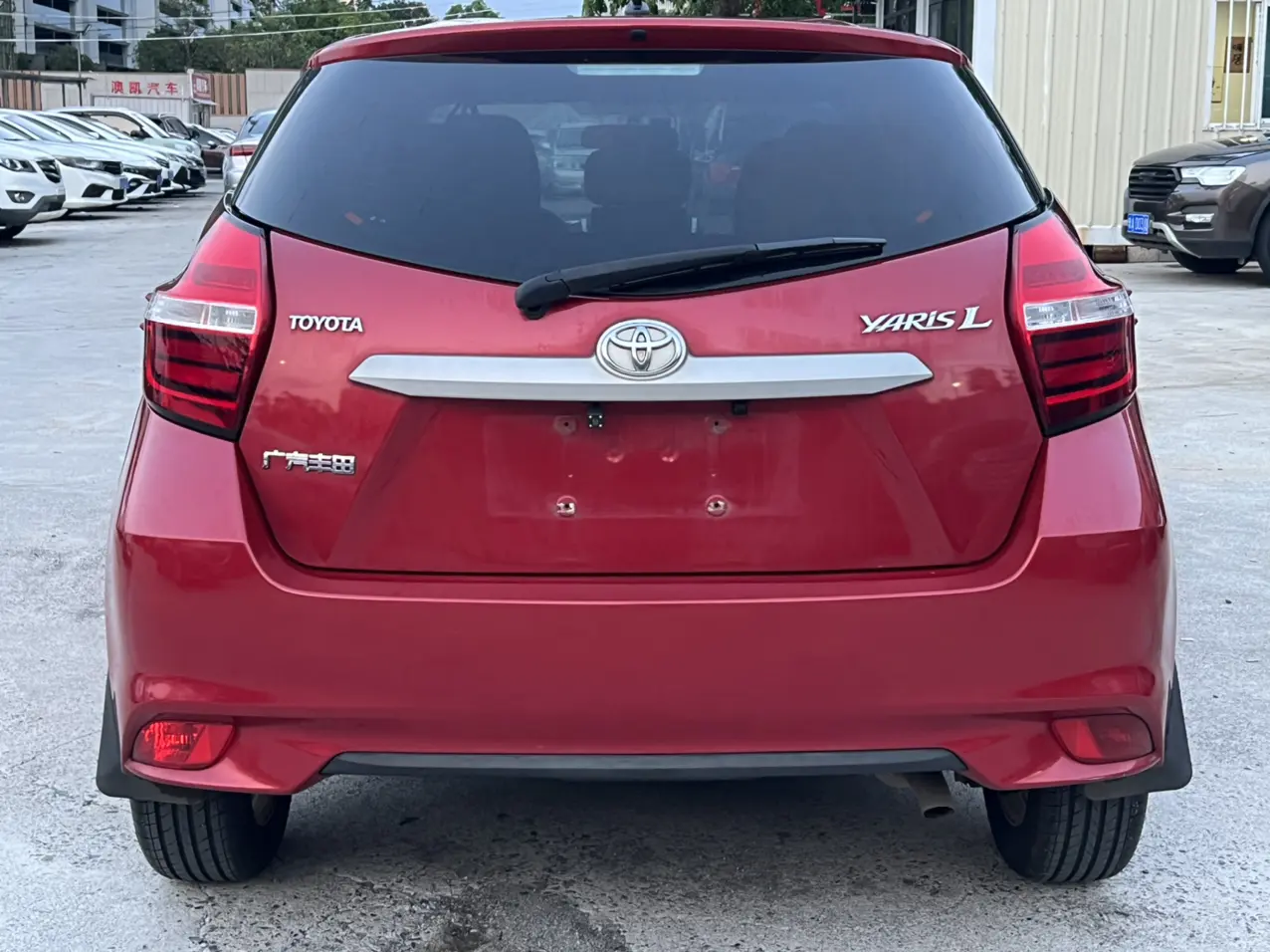Toyota Yaris L