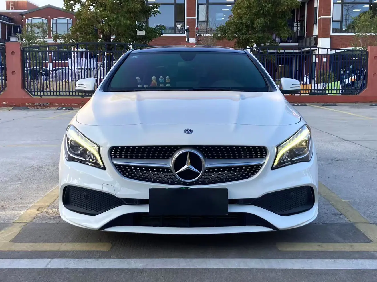 Mercedes-Benz CLA (Imported)