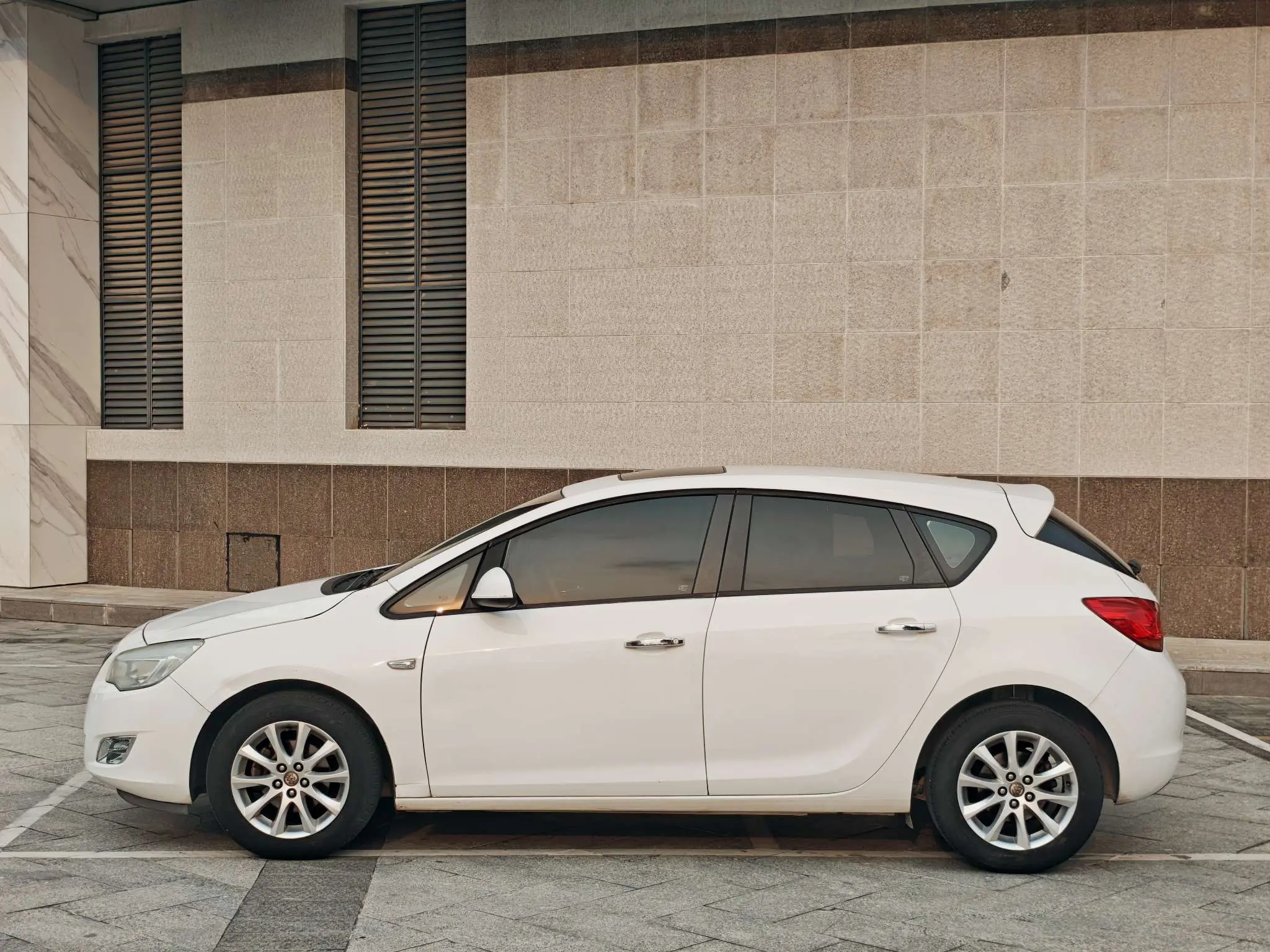 Buick Yinglang
