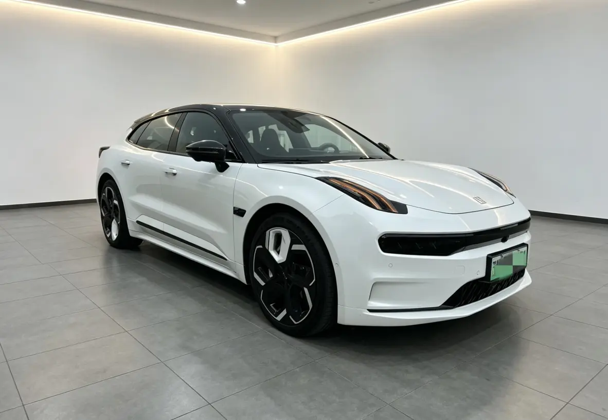 ZEEKR 001