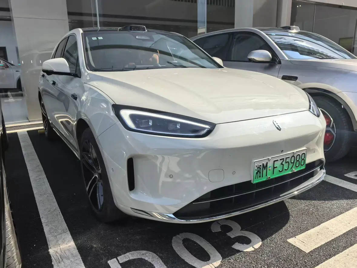 AITO M5