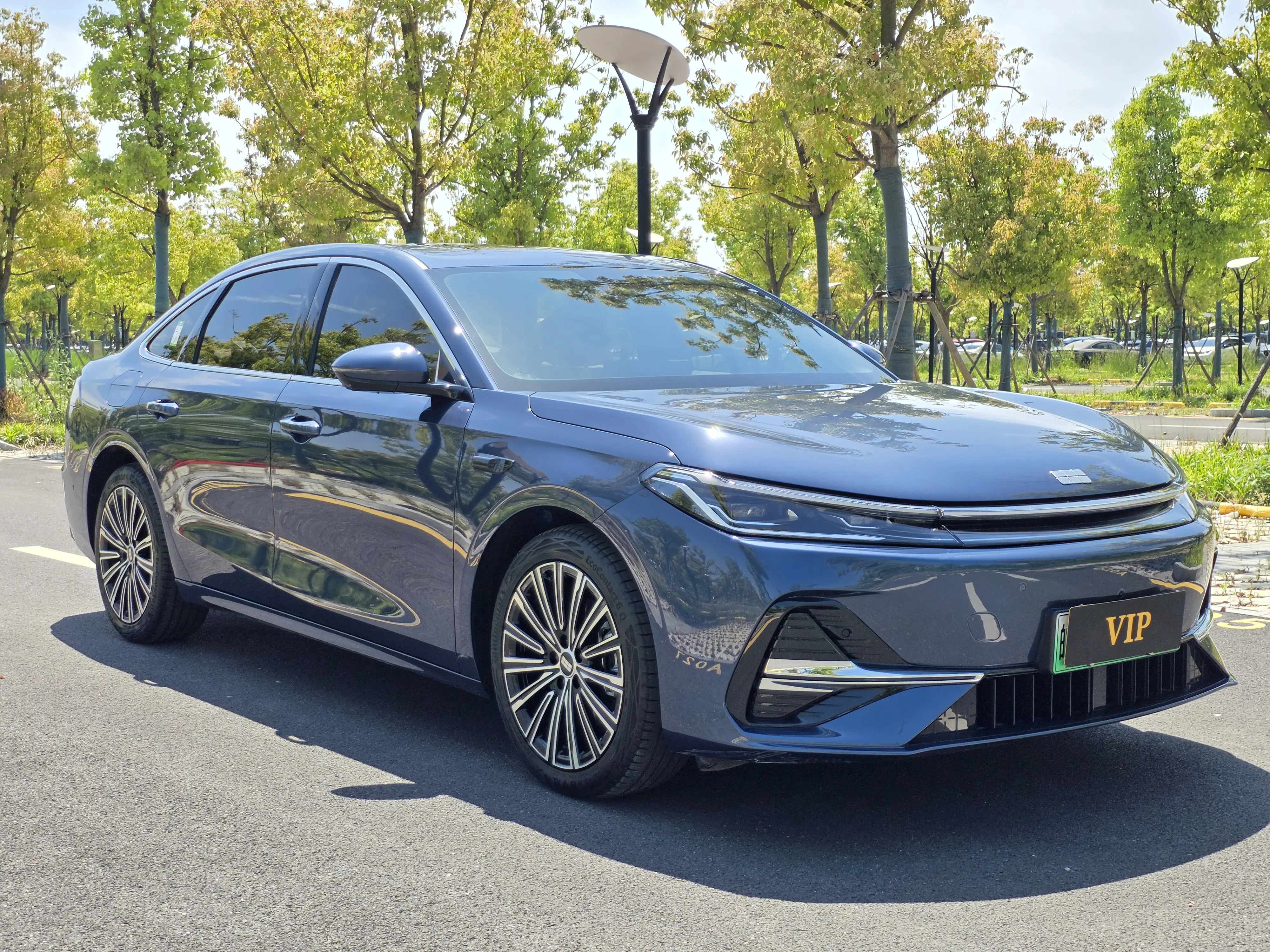 Geely Galaxy A7 EM