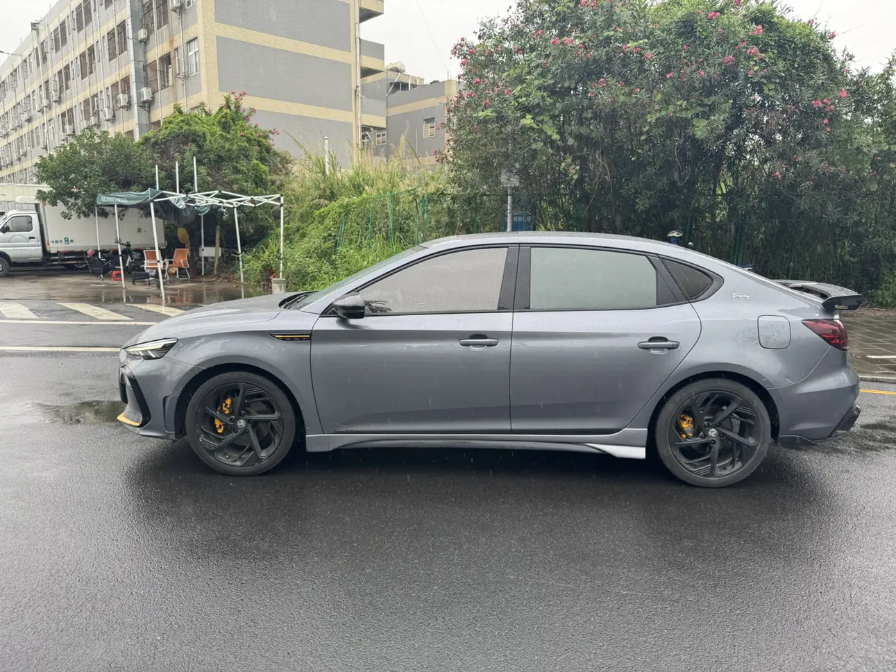 MG 6