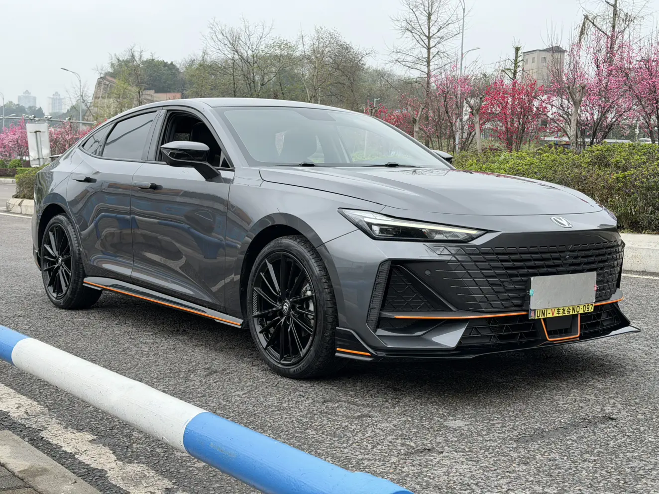 Changan UNI-V