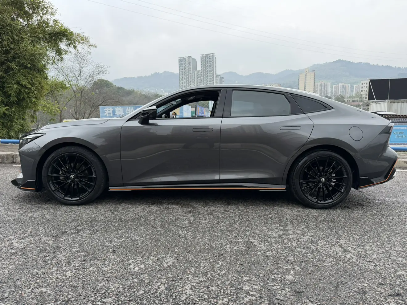 Changan UNI-V