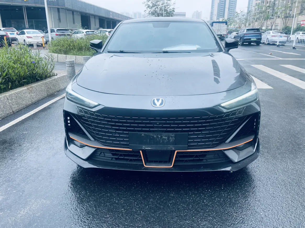 Changan UNI-V