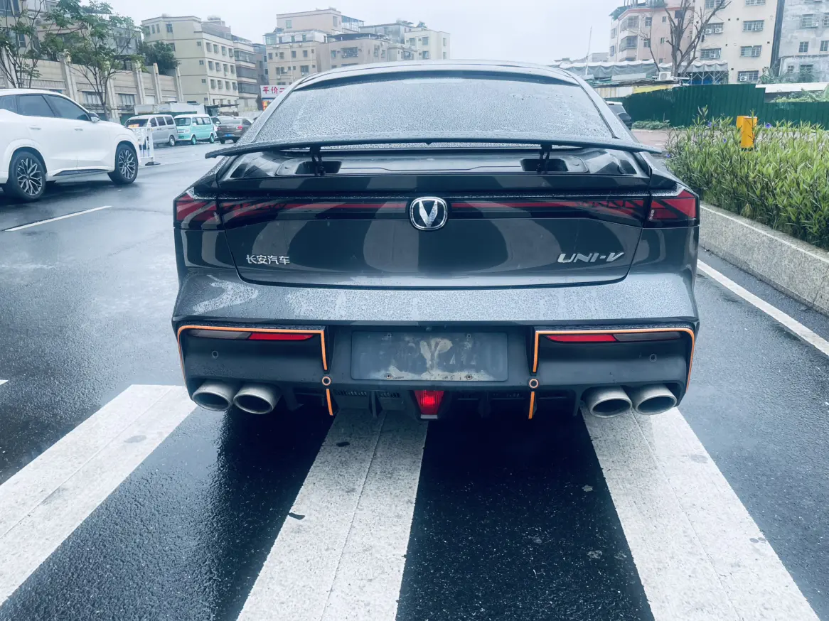 Changan UNI-V