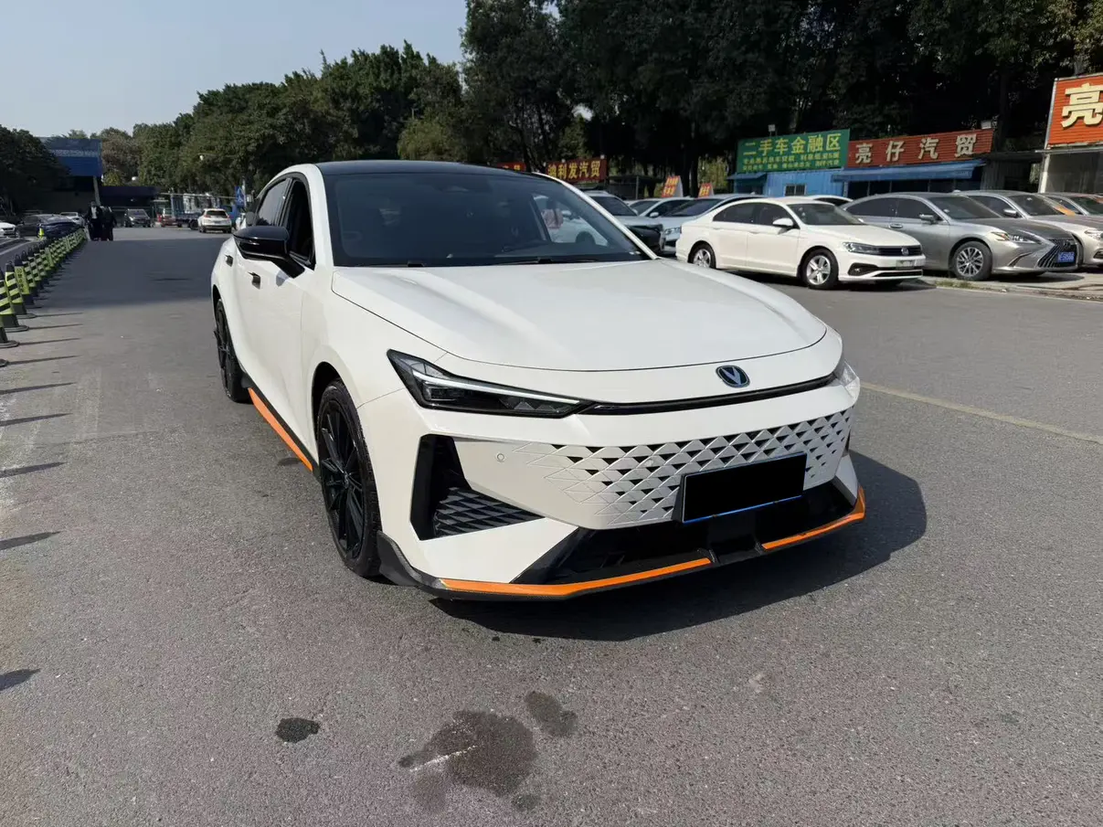 Changan UNI-V
