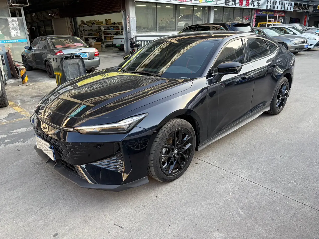 Changan UNI-V