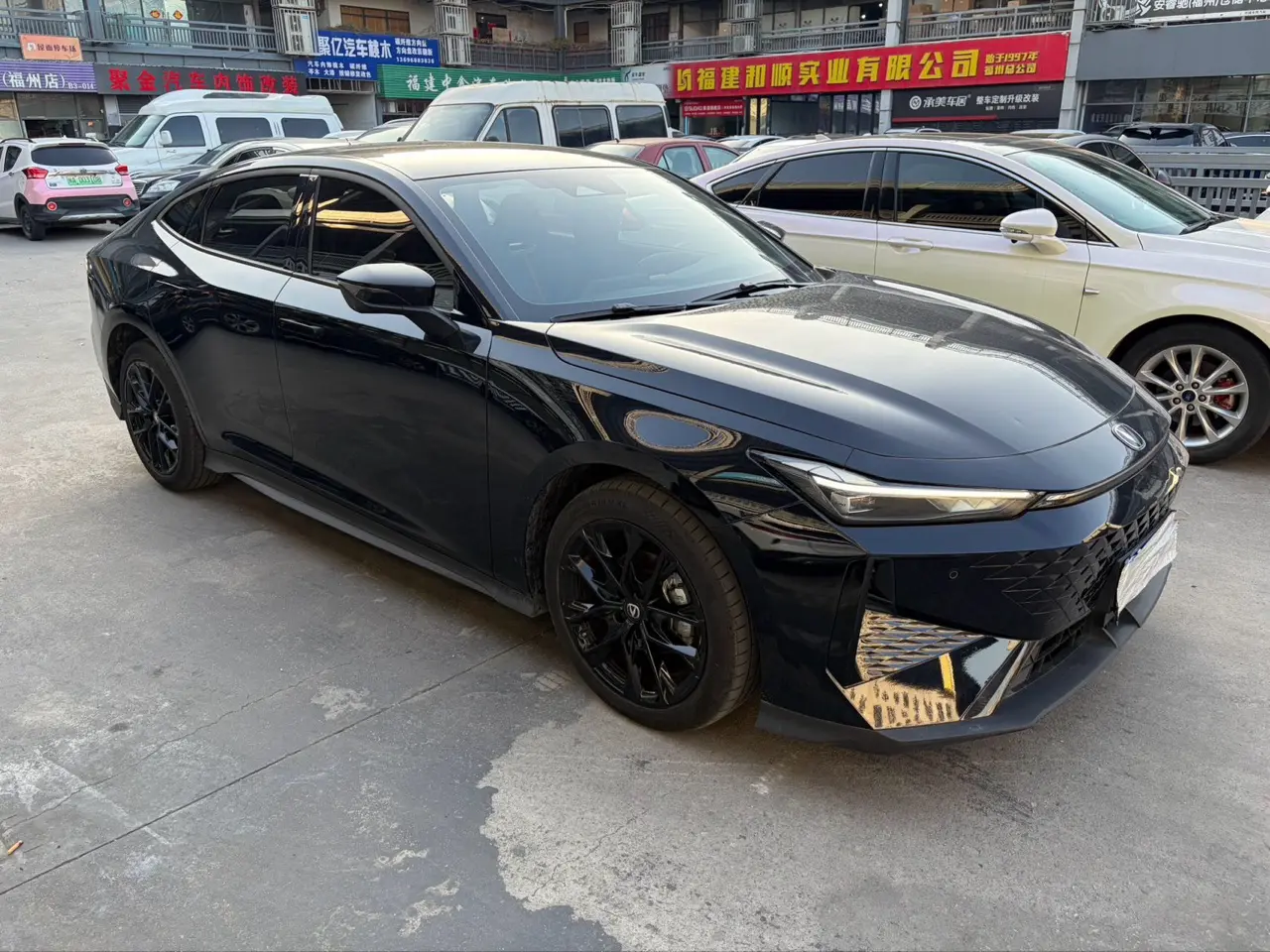 Changan UNI-V