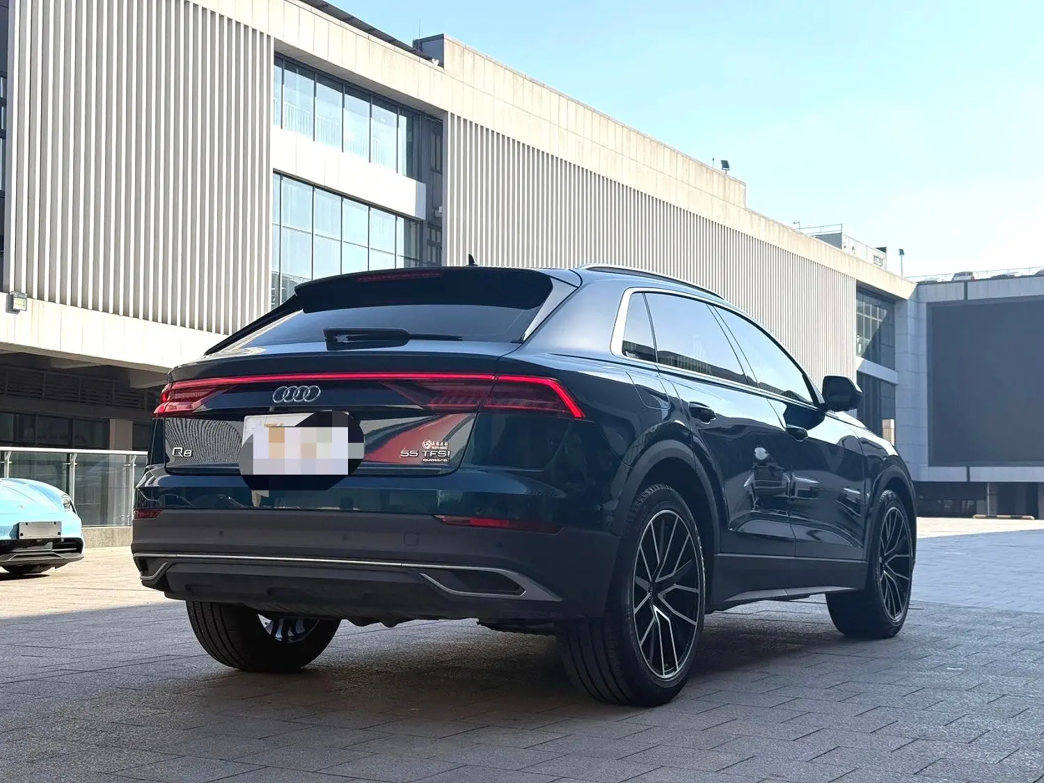 Audi Q8