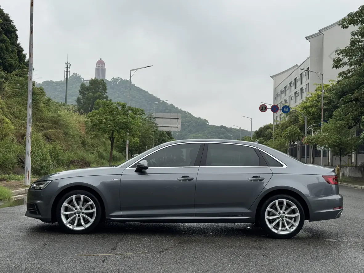 Audi A4L