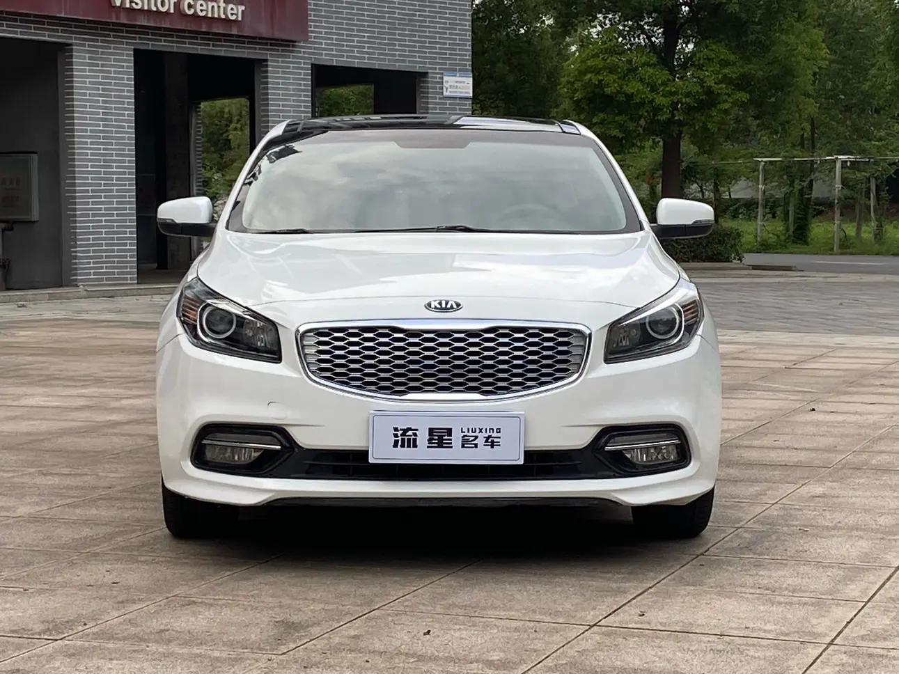 Kia K4