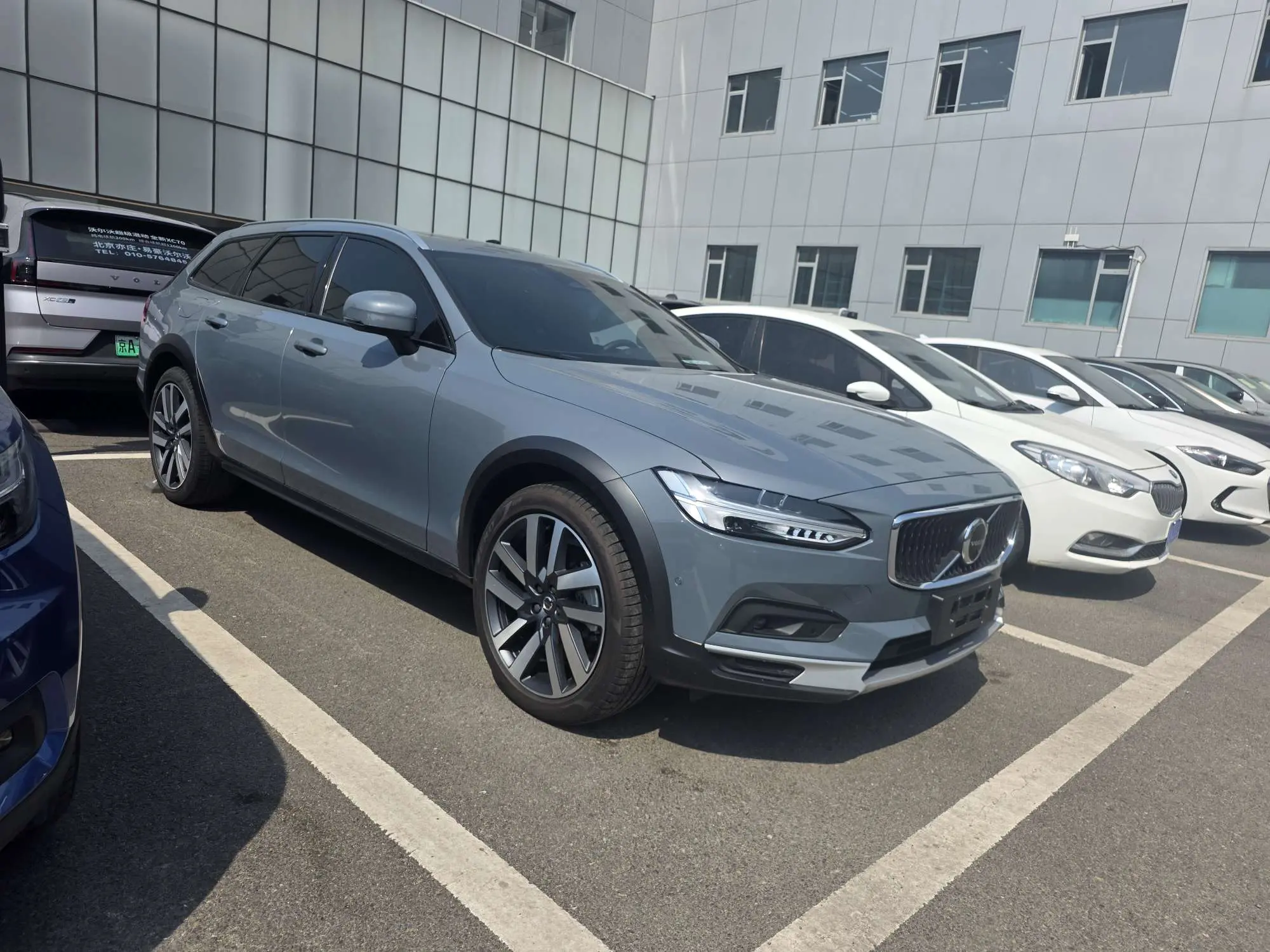 Volvo V90
