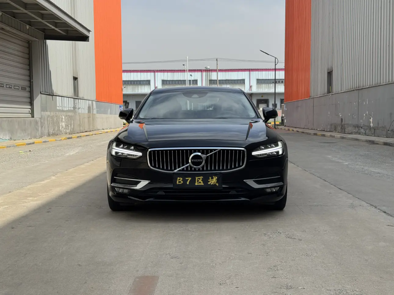 Volvo S90