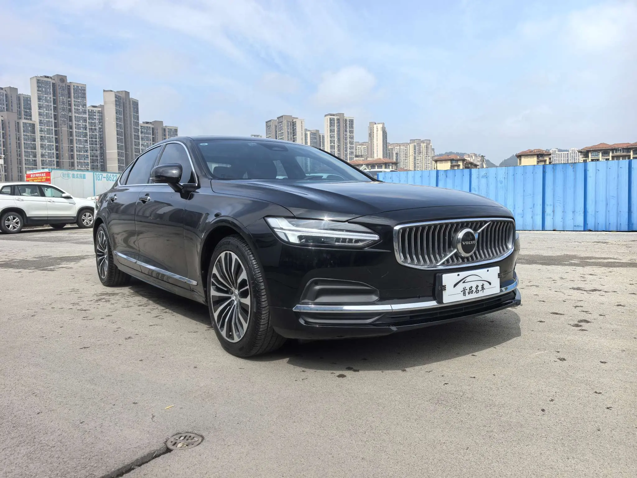 Volvo S90