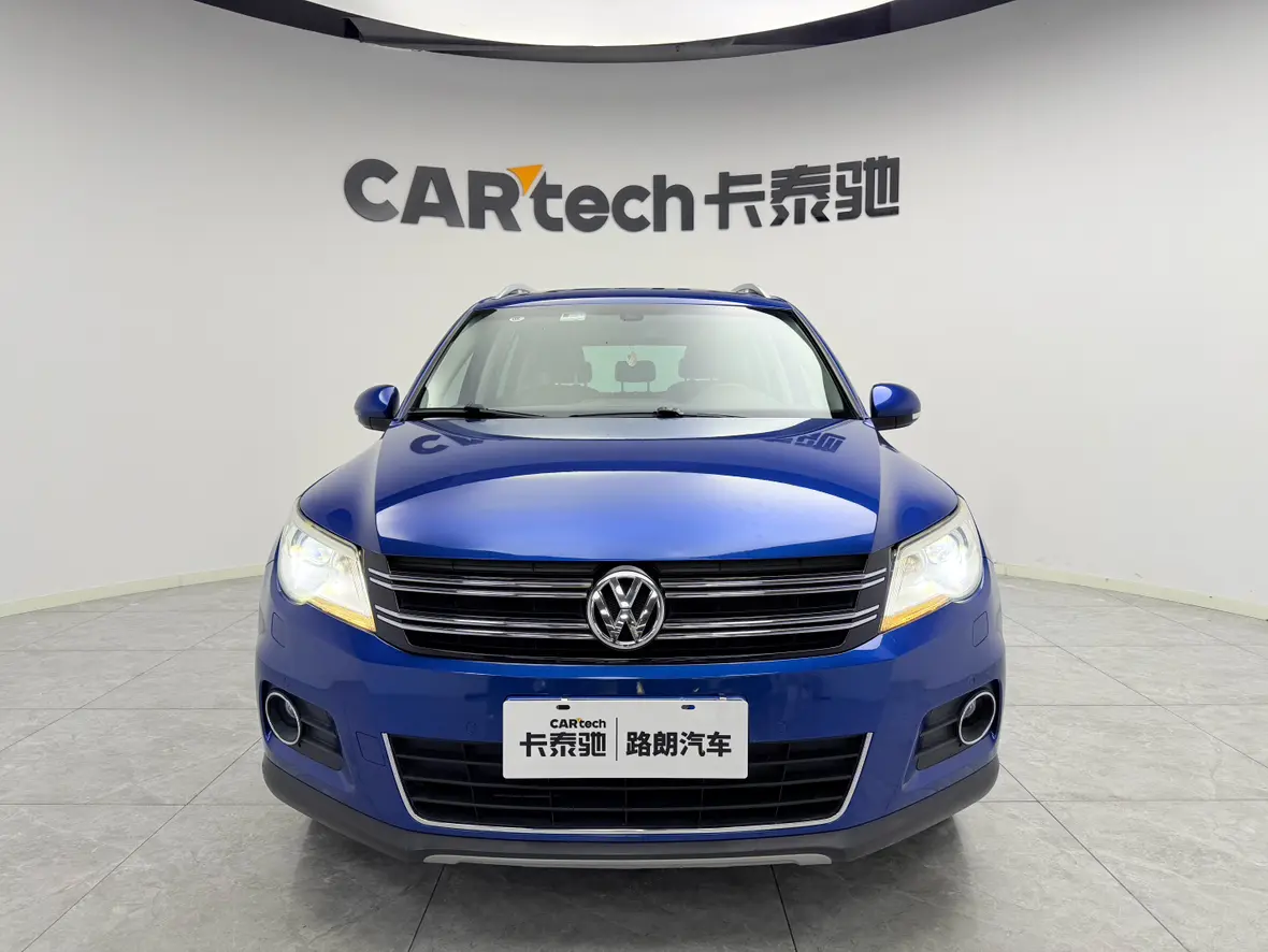 Volkswagen Tiguan (Tharu)