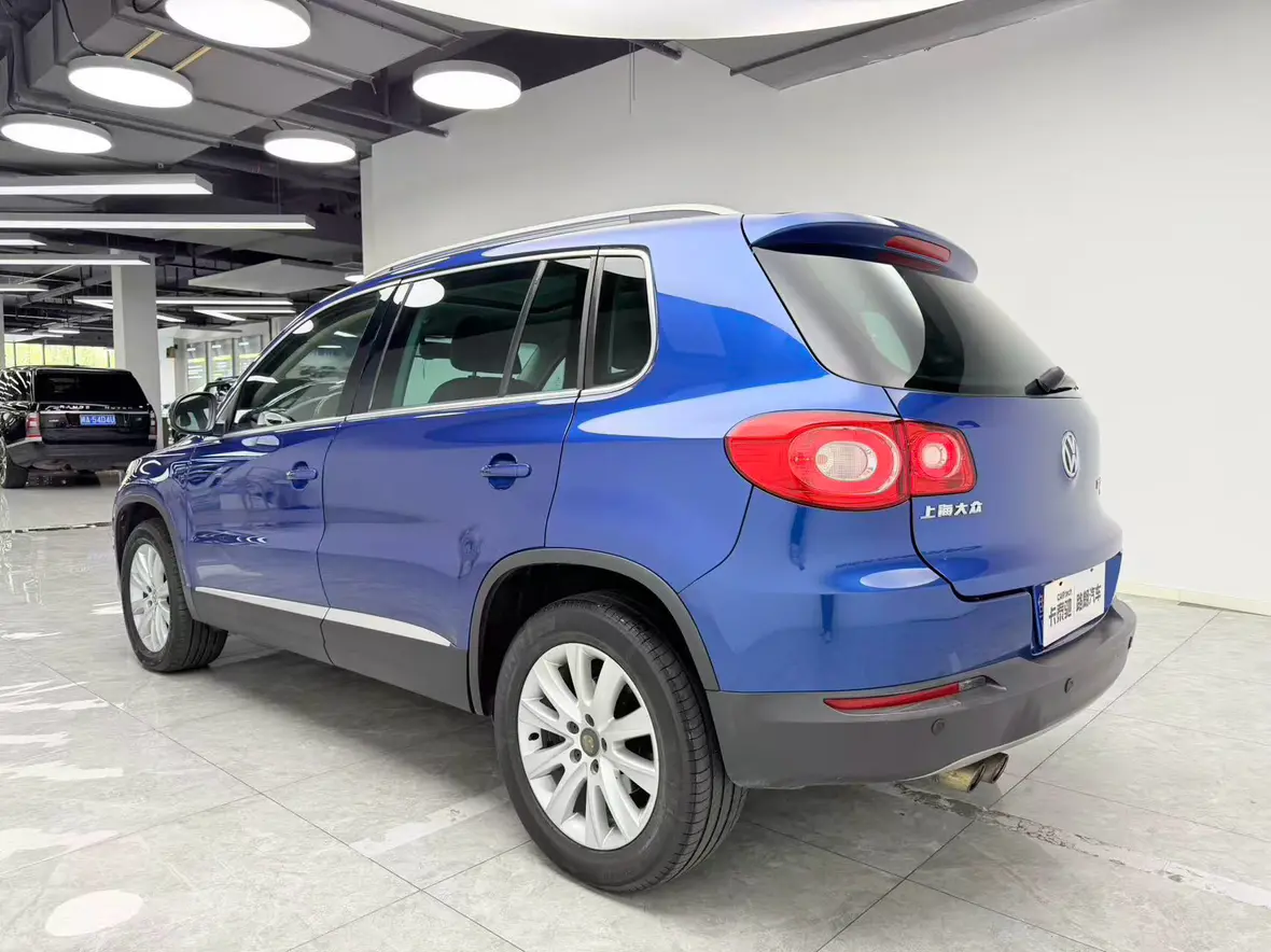 Volkswagen Tiguan (Tharu)