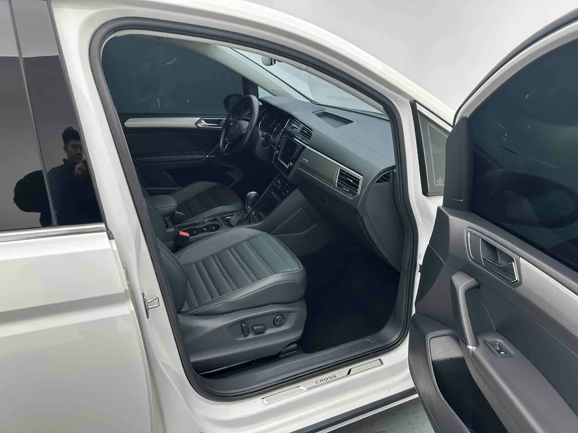 Volkswagen Touran L