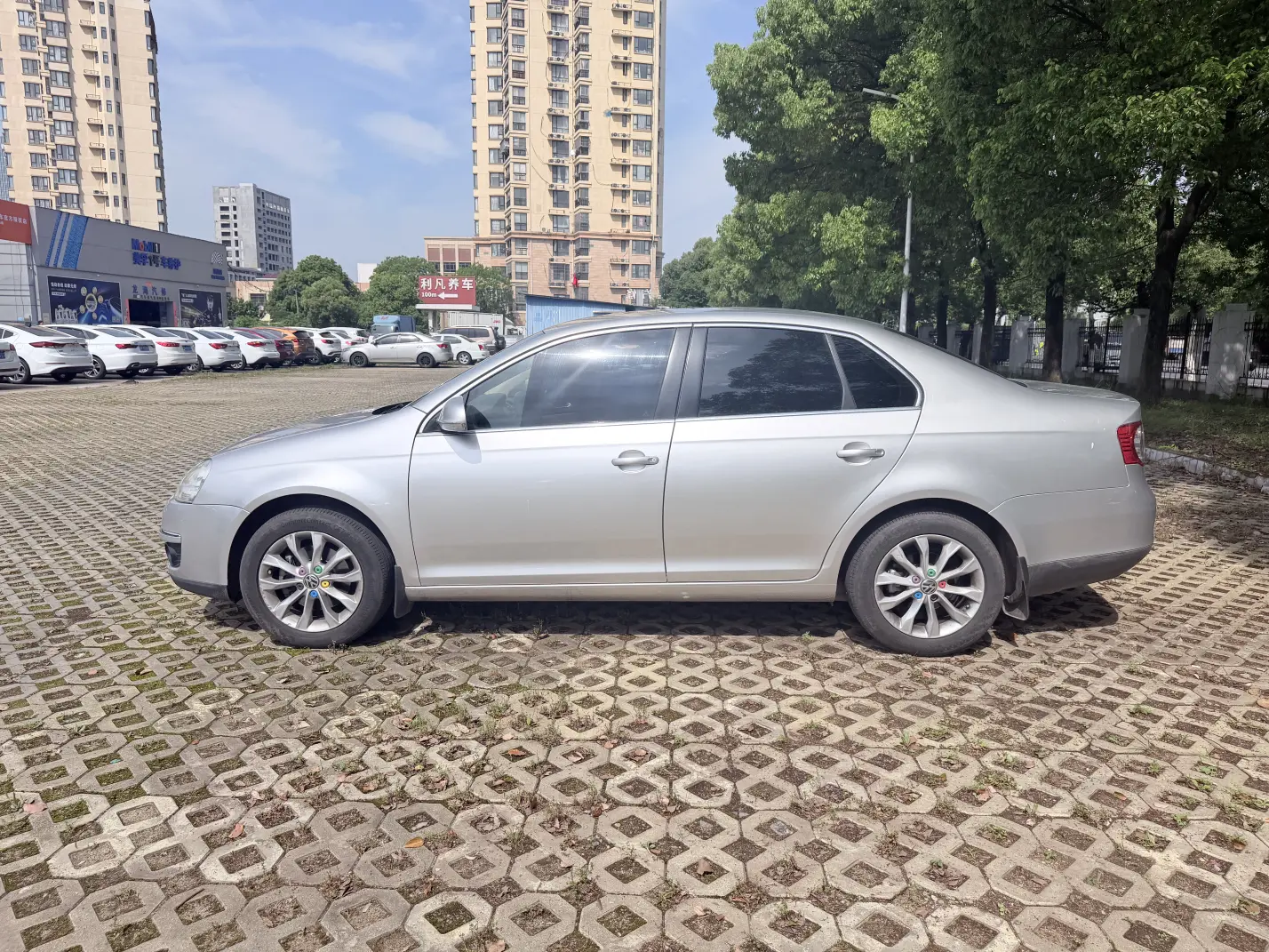 Volkswagen Sagitar