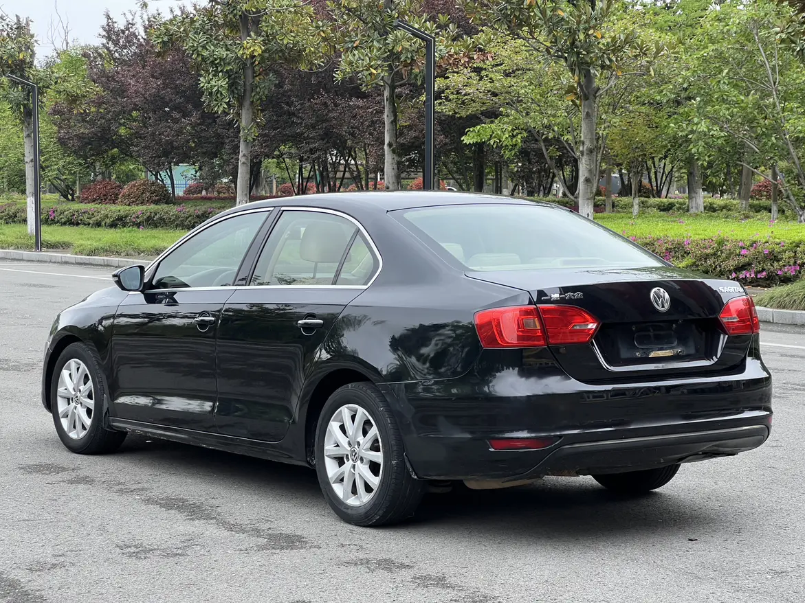 Volkswagen Sagitar