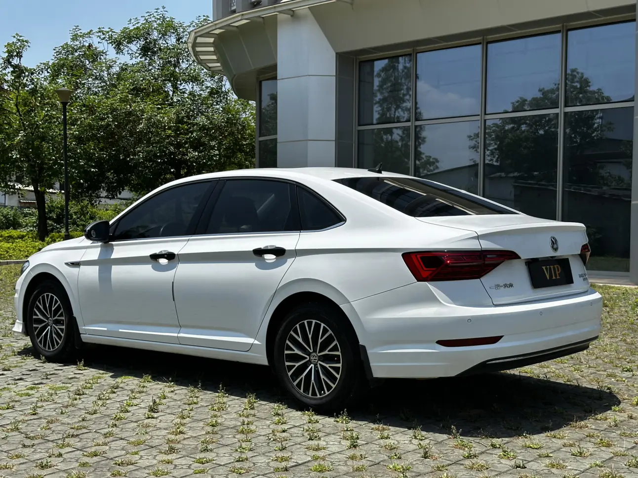 Volkswagen Sagitar