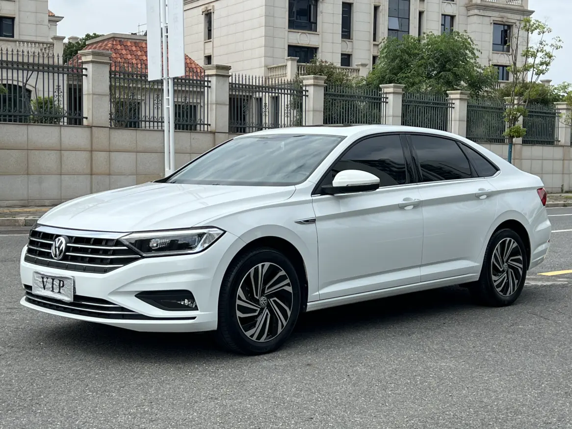 Volkswagen Sagitar