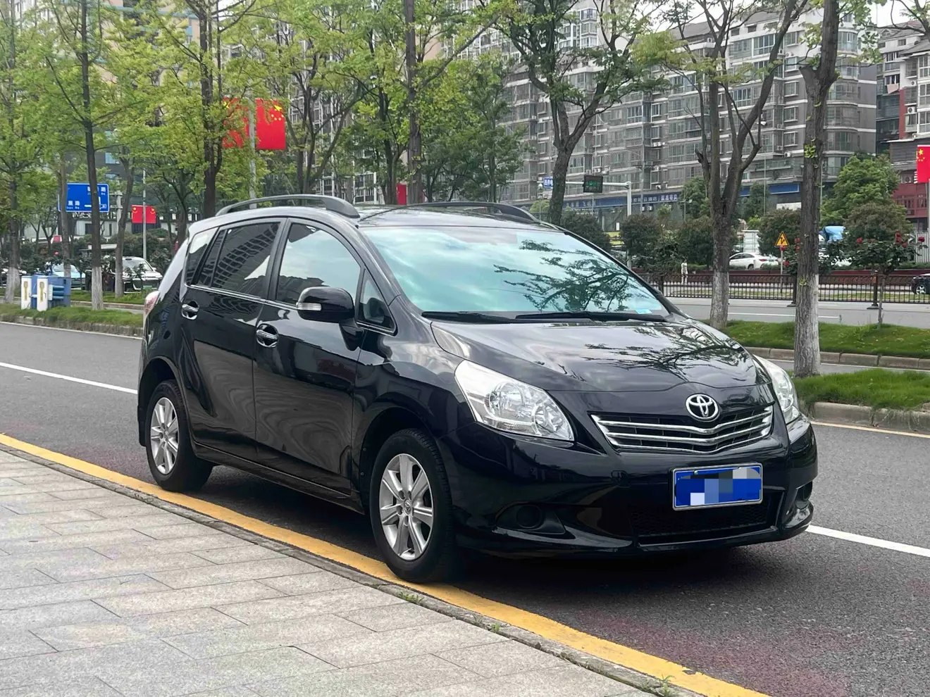 Toyota Verso / EZ