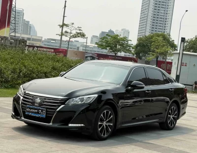Toyota crown, 2018 — купить с доставкой из Китая