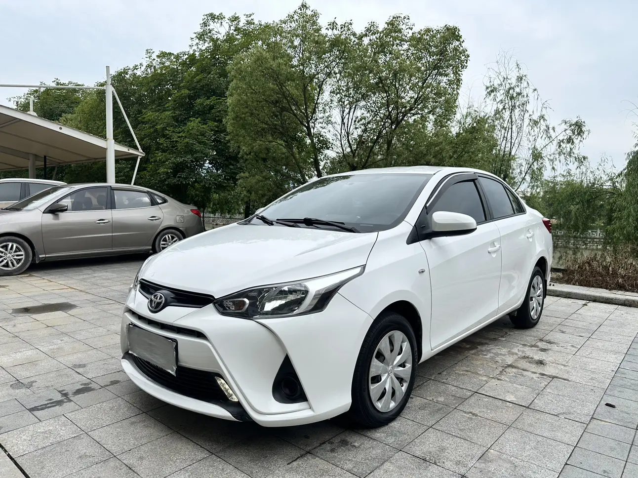 Toyota YARiS L Enjoy