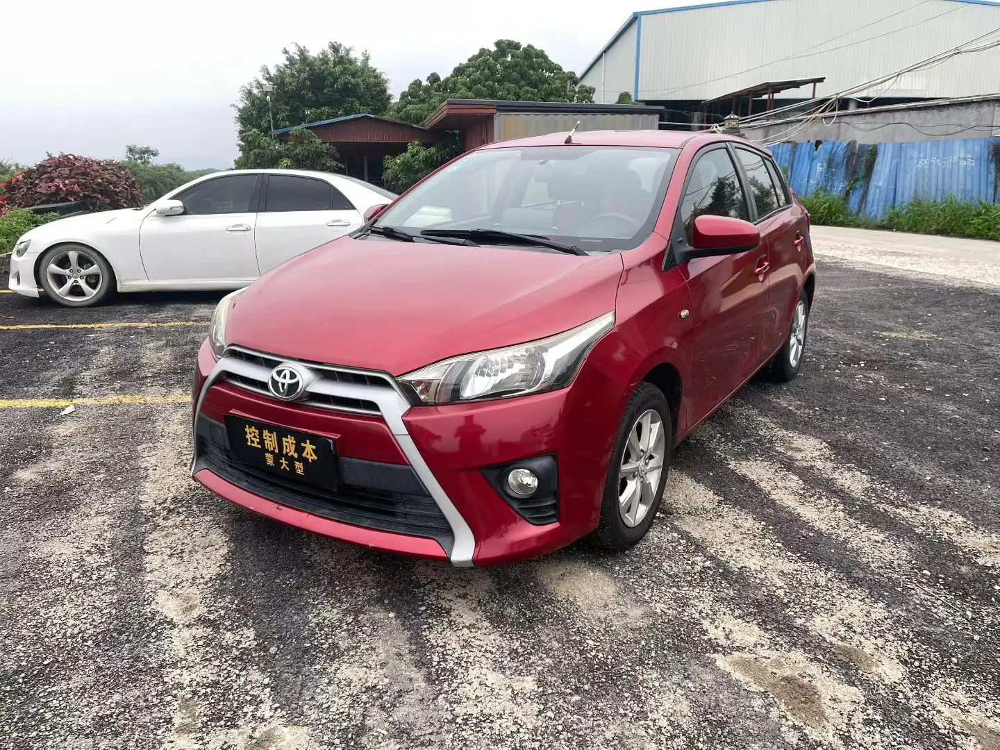 Toyota Yaris L