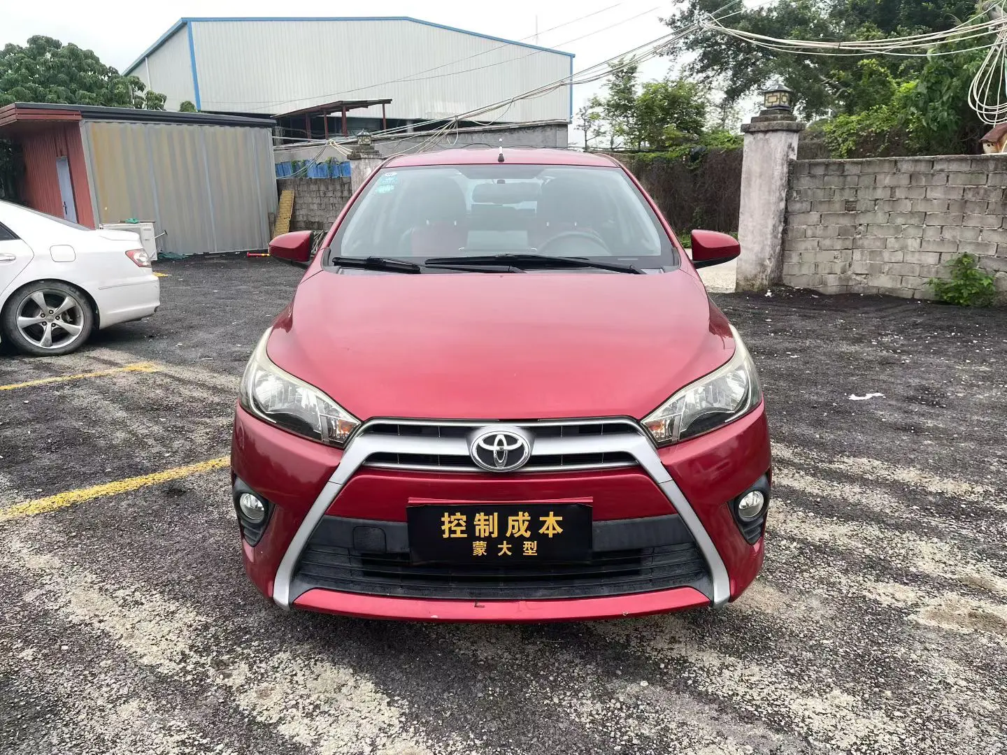 Toyota Yaris L