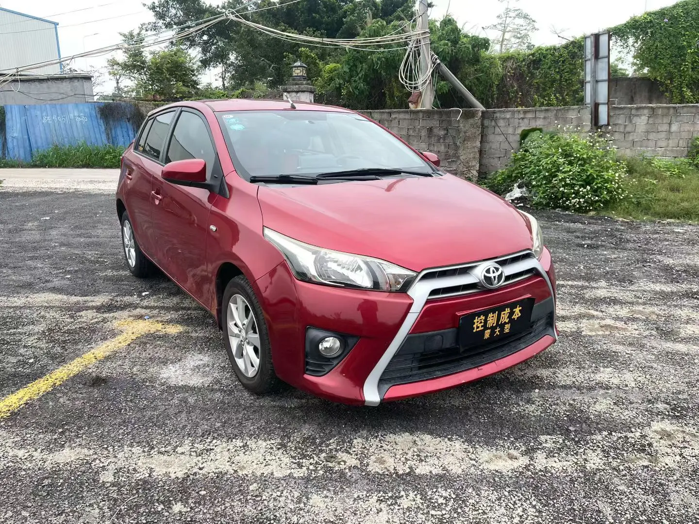 Toyota Yaris L