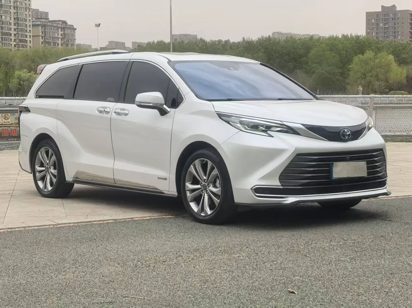 Toyota Sienna