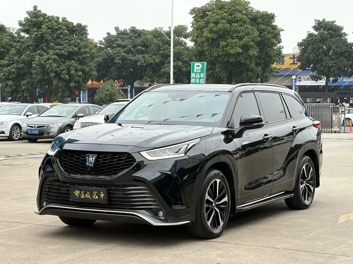 Toyota Crown Kluger