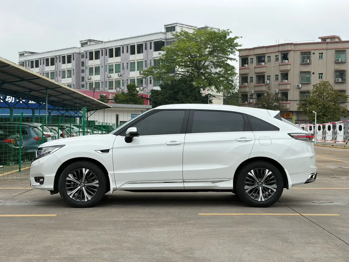 Honda UR-V