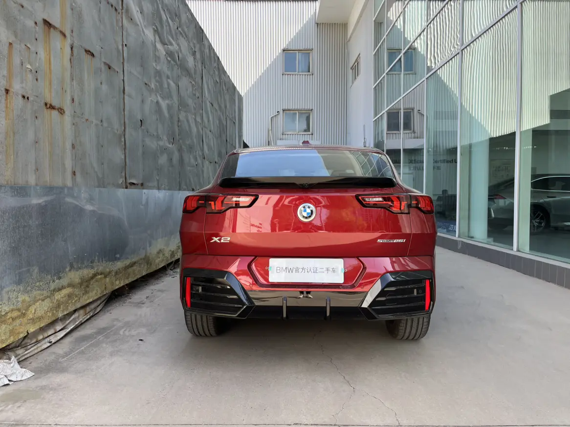 BMW X2