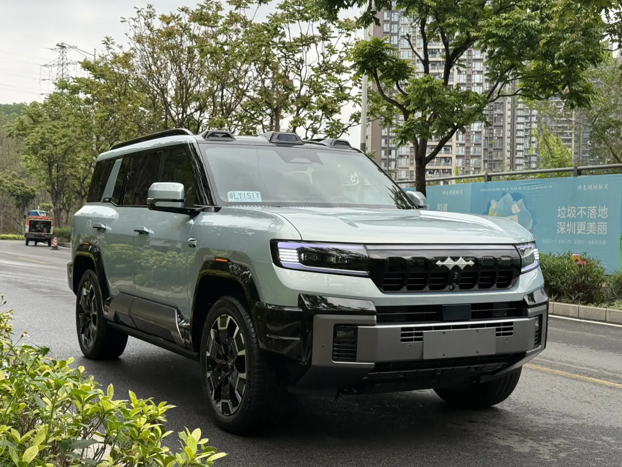 BYD Leopard Leopard 8